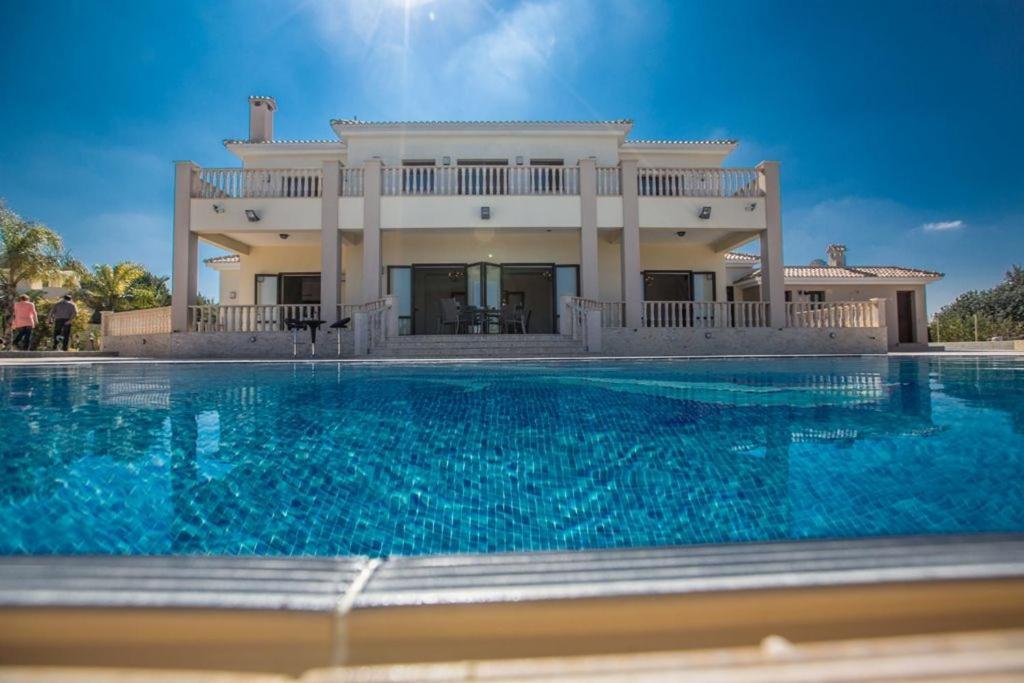 Villa Protaras Deluxe Fabulous And Luxurious 7bdr Villa Close To Fig Tree — 4-Star Luxury Hotel in Protaras, Cyprus
