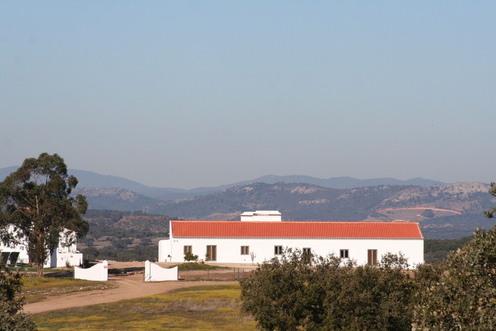 Agro Turismo Monte Alto — hotel in Campo Maior