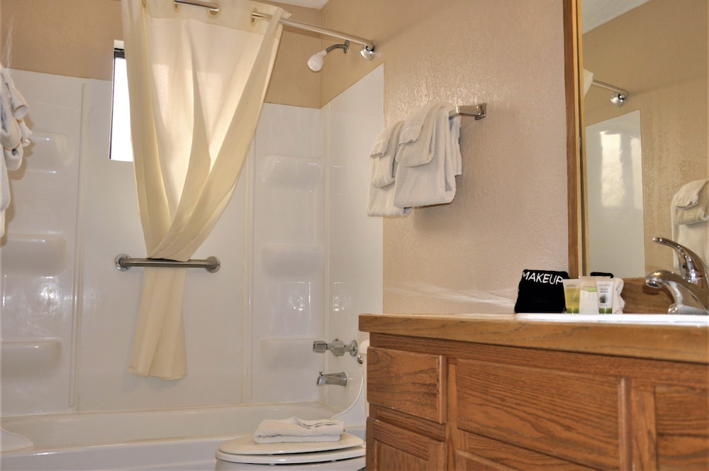 Pinecliff Village Resort - photo 48