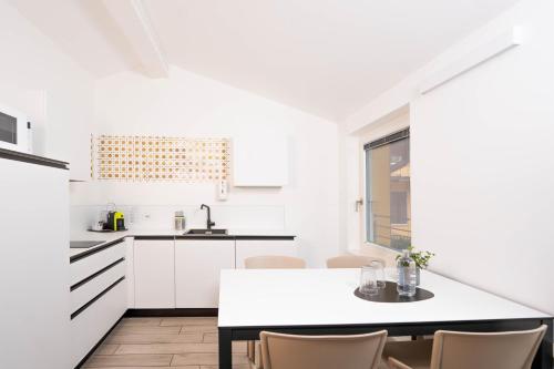 CityU Grazioli 27 Trento Centro con parcheggio privato gratuito — 4-Star Luxury Hotel in Trento, Italy