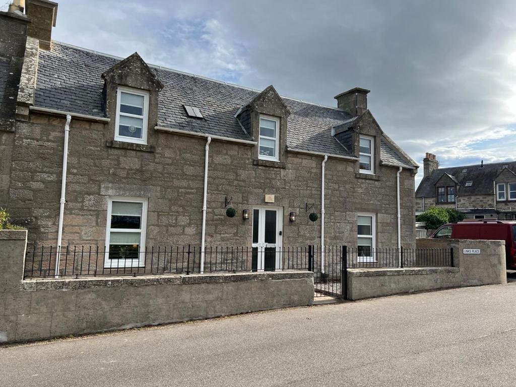 1 Links Place in Nairn, United Kingdom