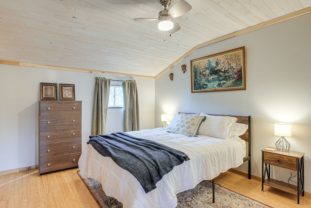 Homey Galloway Getaway on Private 7 acre Farm - photo 2