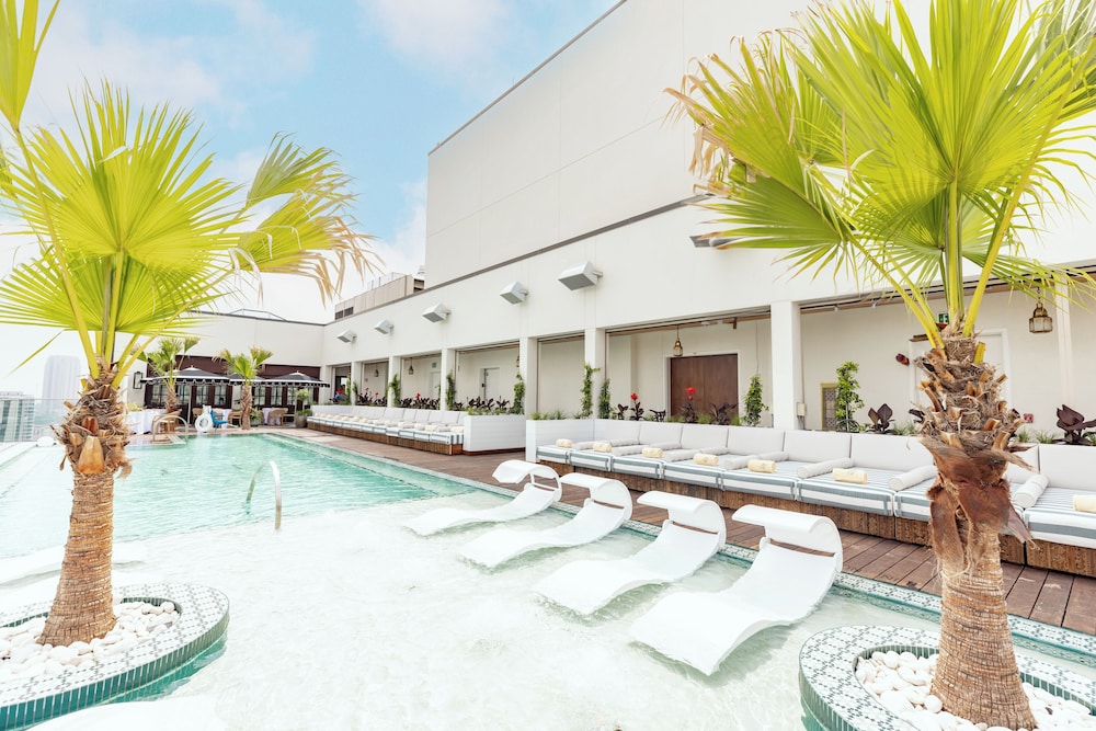 Hôtel Swexan - photo 184