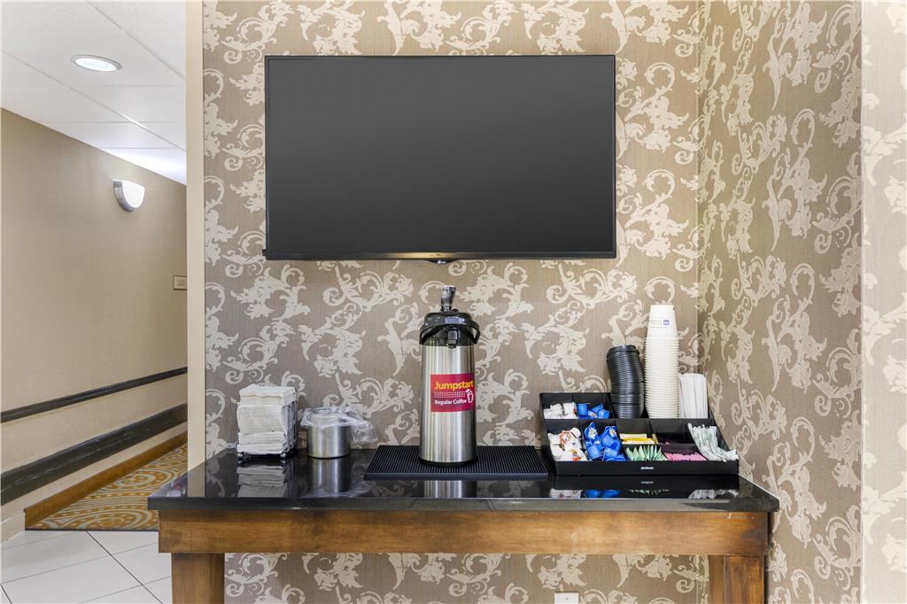 Best Western Plus Richmond Hill Inn - photo 35