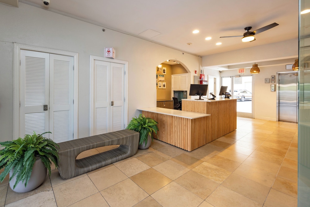 Regency on Beachwalk Waikiki by OUTRIGGER - photo 7