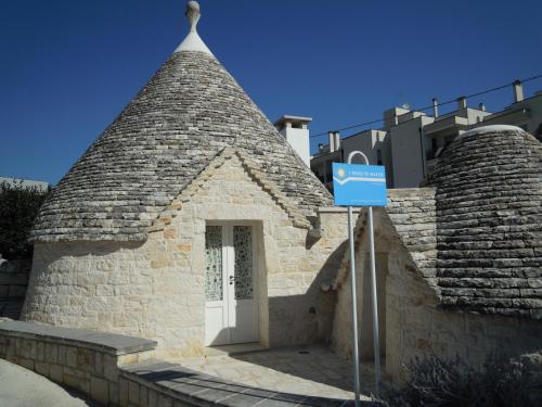 Trulli di Malzo in Locorotondo, Italy
