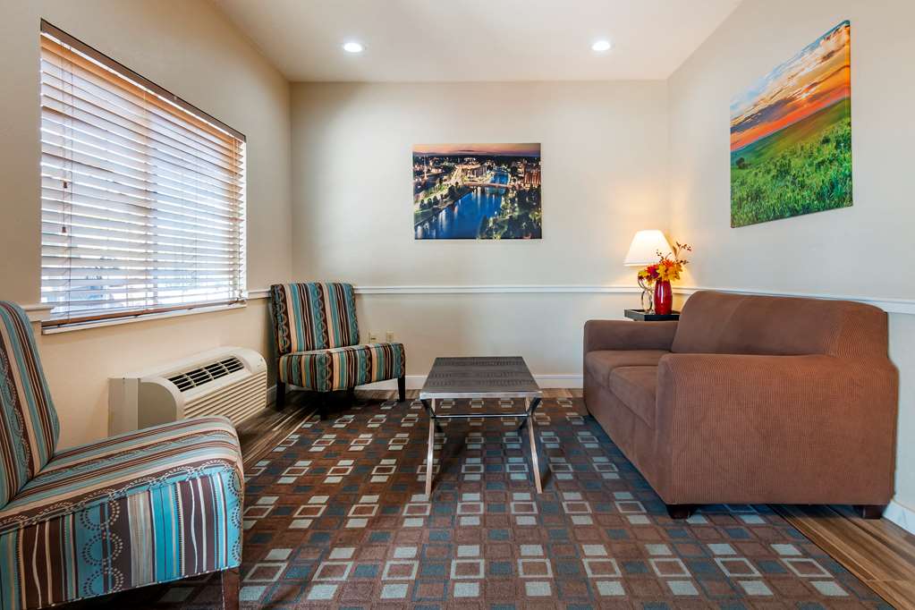 Best Western Governors Inn & Suites - photo 28
