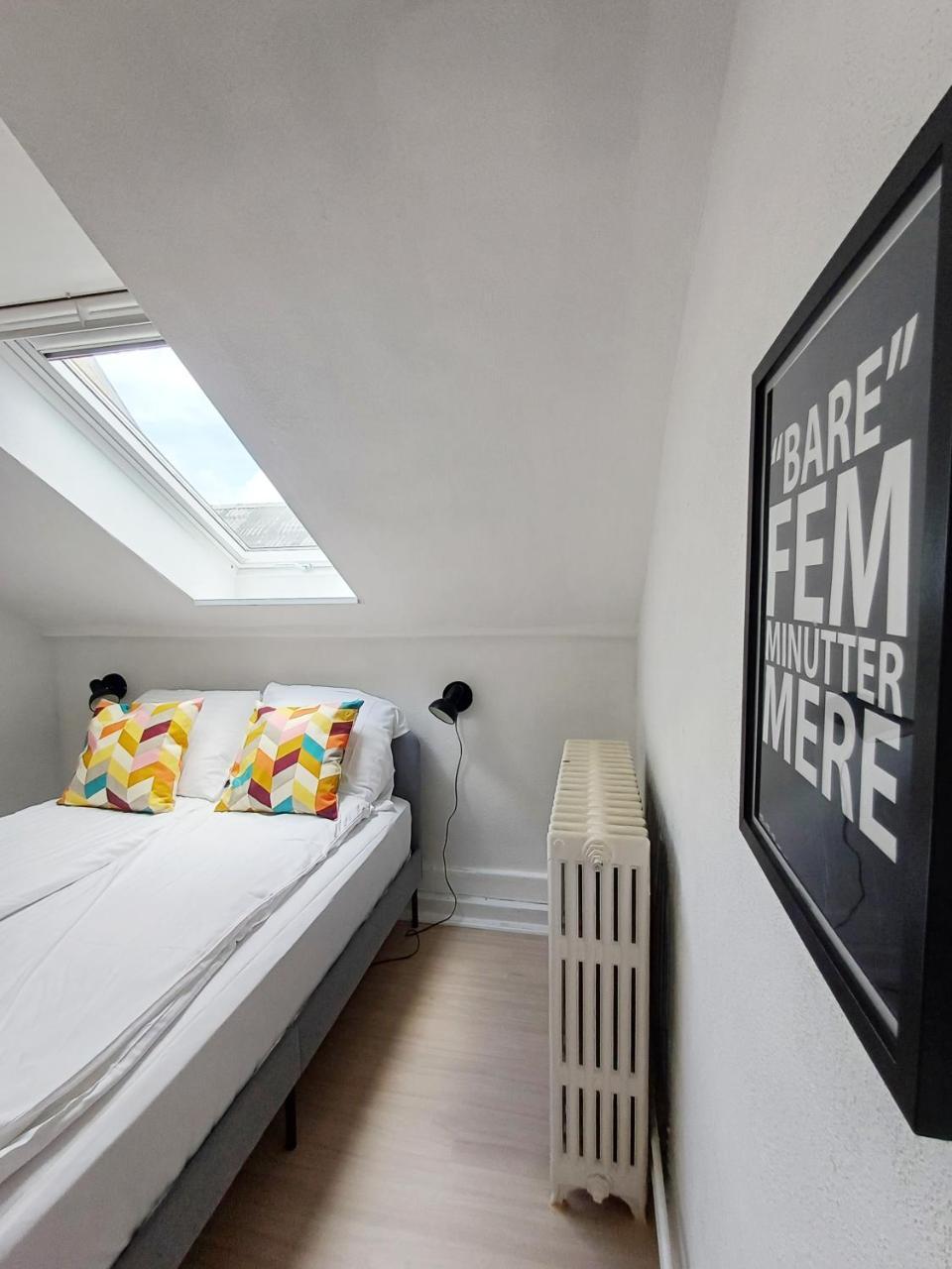 Grand 4 Persons Family Room 3 With Free Parking in Hjorring, Denmark