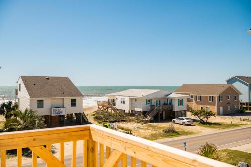 Barrycuda by Oak Island Accommodations - photo 48
