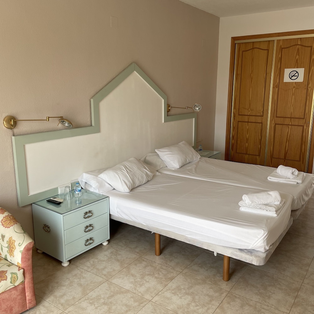 Hotel Algorfa — hotel in Algorfa