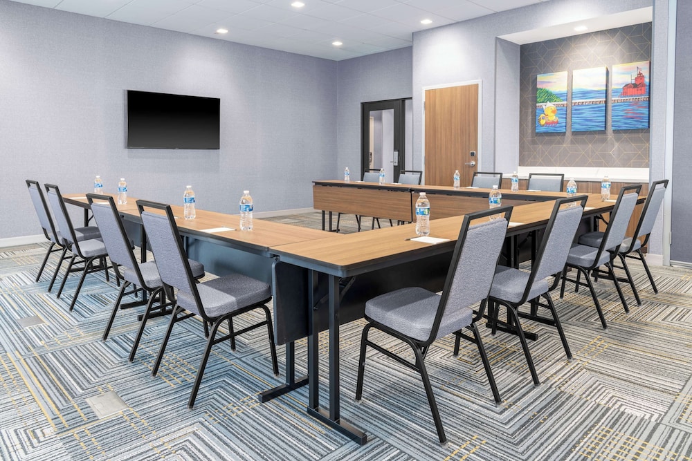 Homewood Suites by Hilton Holland - photo 50
