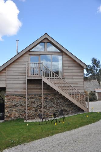 Fernsplatt Farm Lodge — 4-Star Luxury Hotel in Truro, United Kingdom