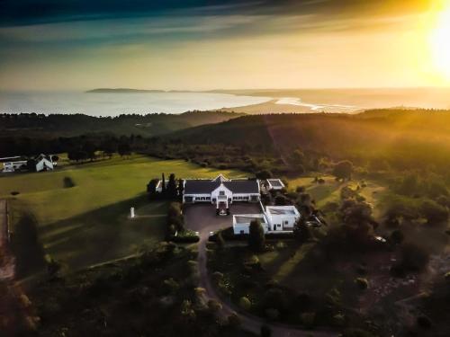 Greenhill Farm Manor House Plettenberg Bay Private House Sleeps 8 — 4-Star Luxury Hotel in Plettenberg Bay, South Africa