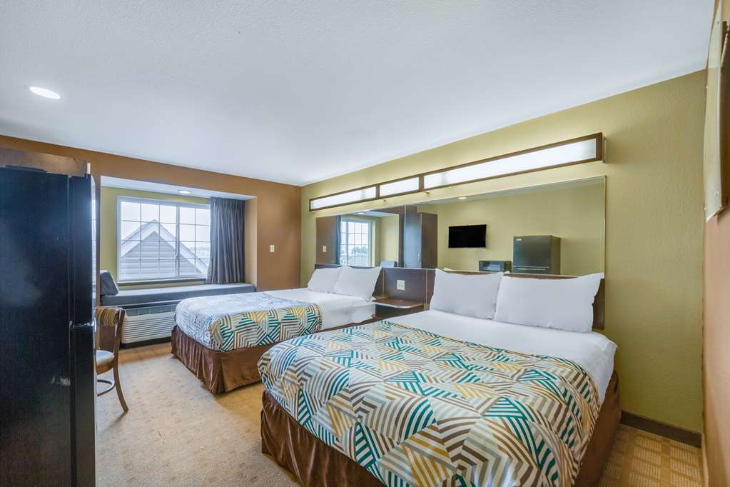 Microtel Inn and Suites by Wyndham Breaux Bridge - photo 7