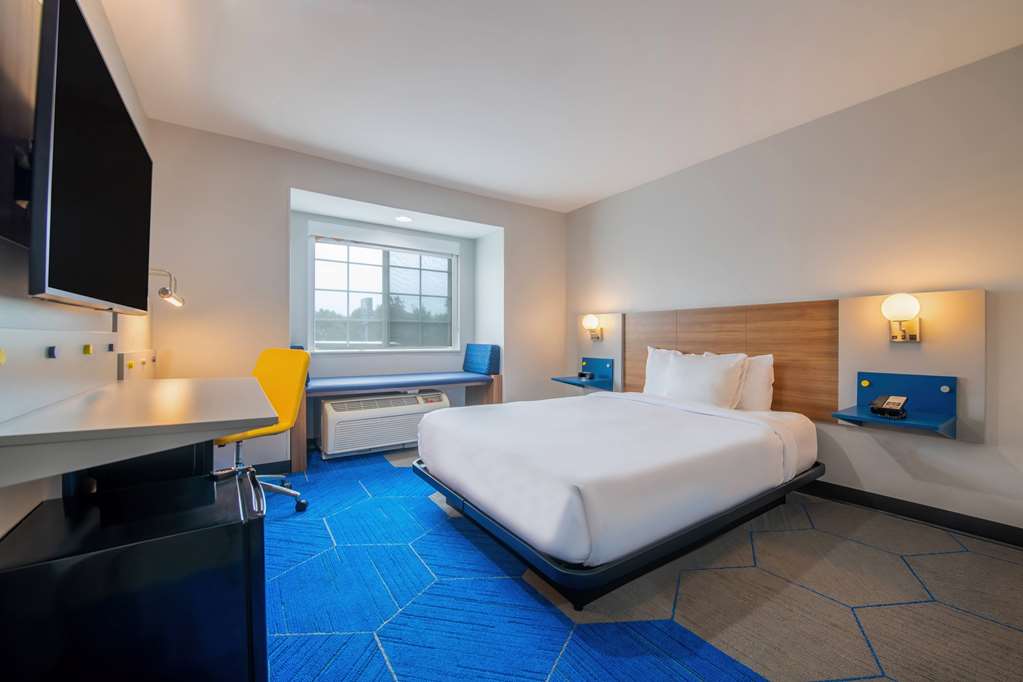 Microtel Inn & Suites by Wyndham Anderson Clemson - photo 21