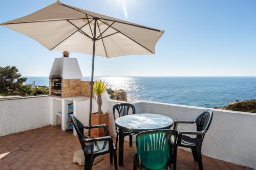 Apartment Gil — 4-Star Luxury Hotel in Carvoeiro, Portugal