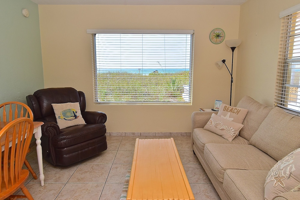 A Beach Retreat - photo 105