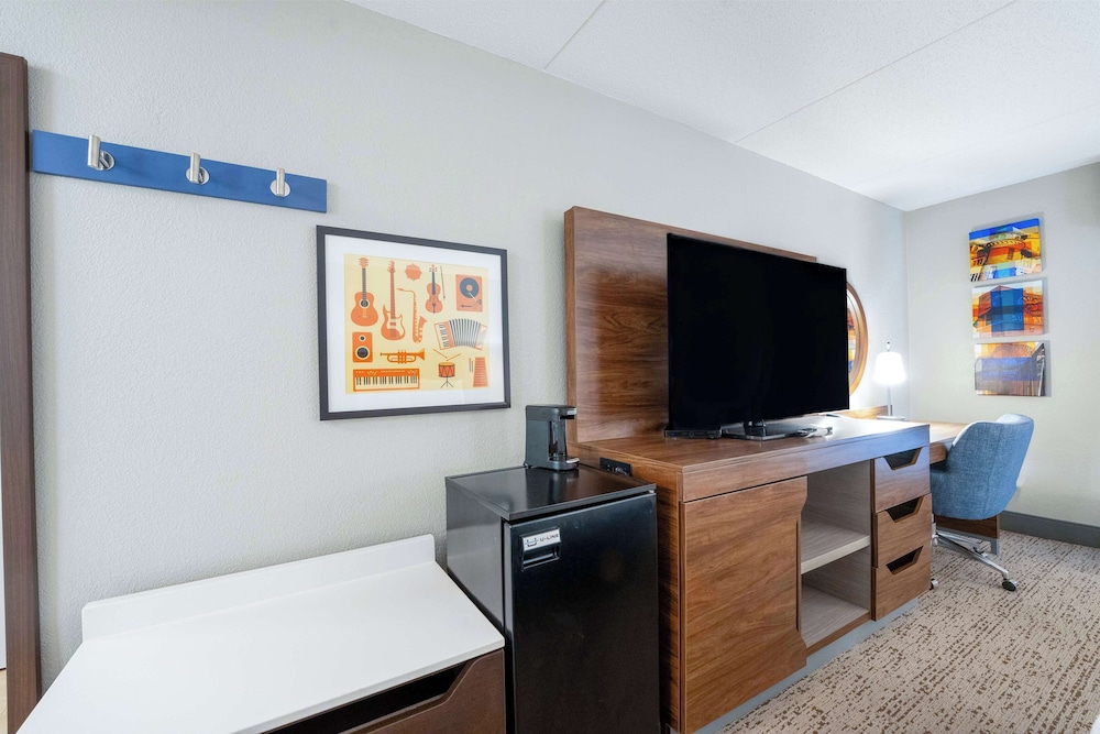 Hampton Inn & Suites Memphis East Germantown Area - photo 10