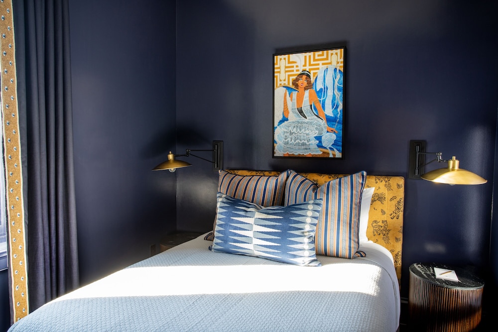 The Bell Athens By Kasa Living - photo 23