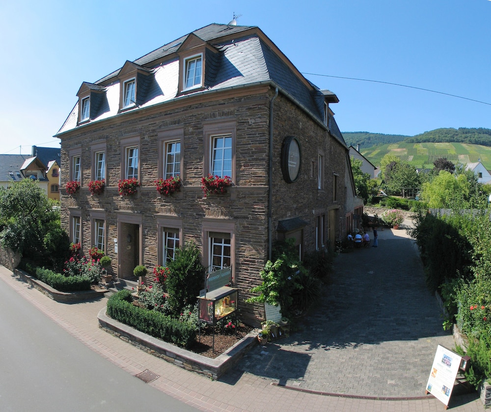 Weinhof Gassen in Krov, Germany