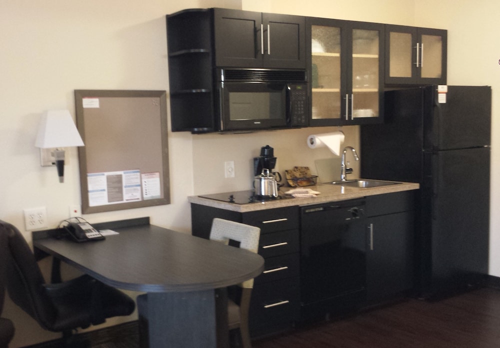 Candlewood Suites Greenville NC by IHG - photo 20