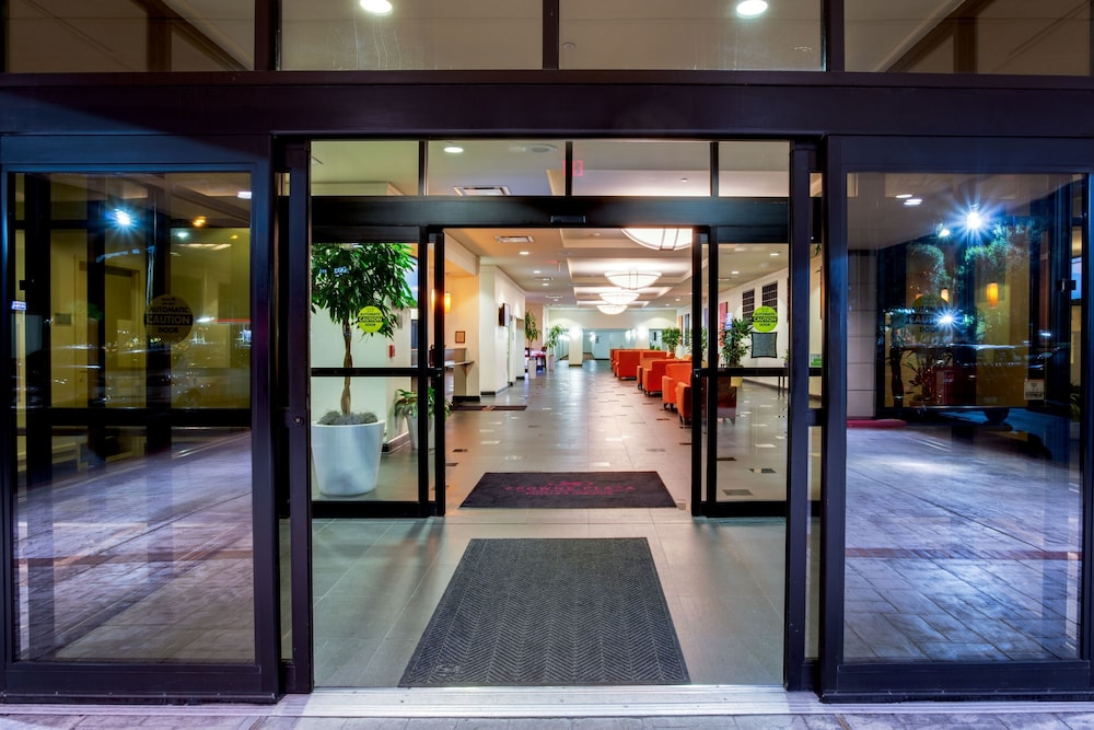 Crowne Plaza New Orleans Airport — Kenner