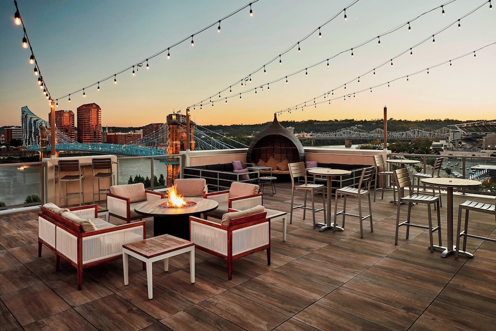AC Hotel by Marriott Cincinnati at The Banks - photo 69