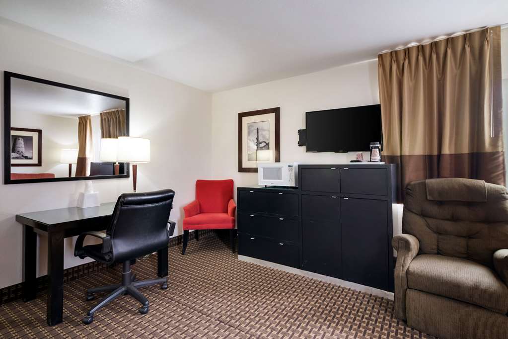 Econo Lodge Inn & Suites Williams Grand Canyon Area - photo 26