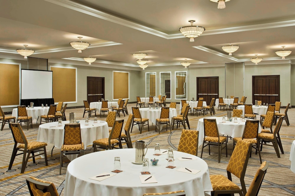 Sheraton Valley Forge Hotel King of Prussia - photo 38