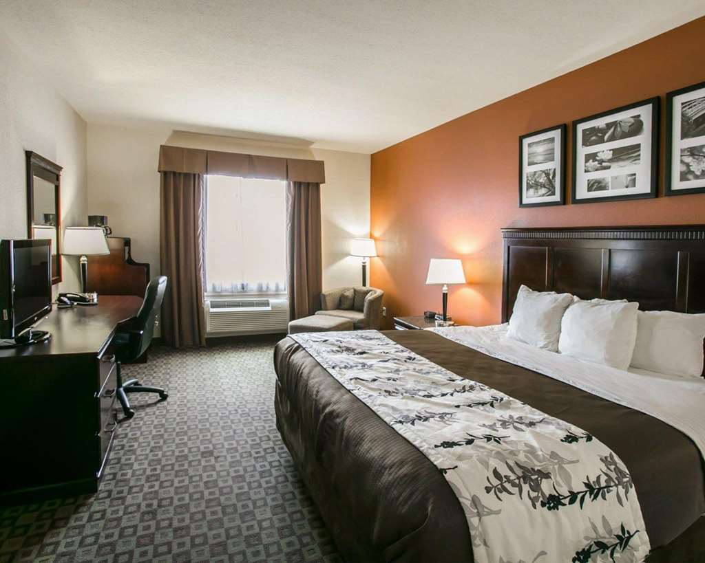 Sleep Inn & Suites Highway 290 NW Freeway - photo 37