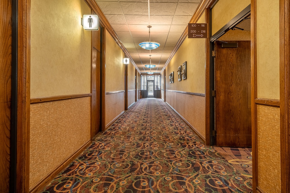 El Rancho Hotel - photo 46