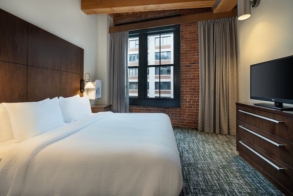 Residence Inn by Marriott Boston Downtown Seaport - photo 23