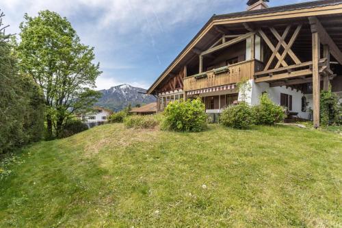 Ferienhaus mit Bergpanorama — hotel in Unterwossen