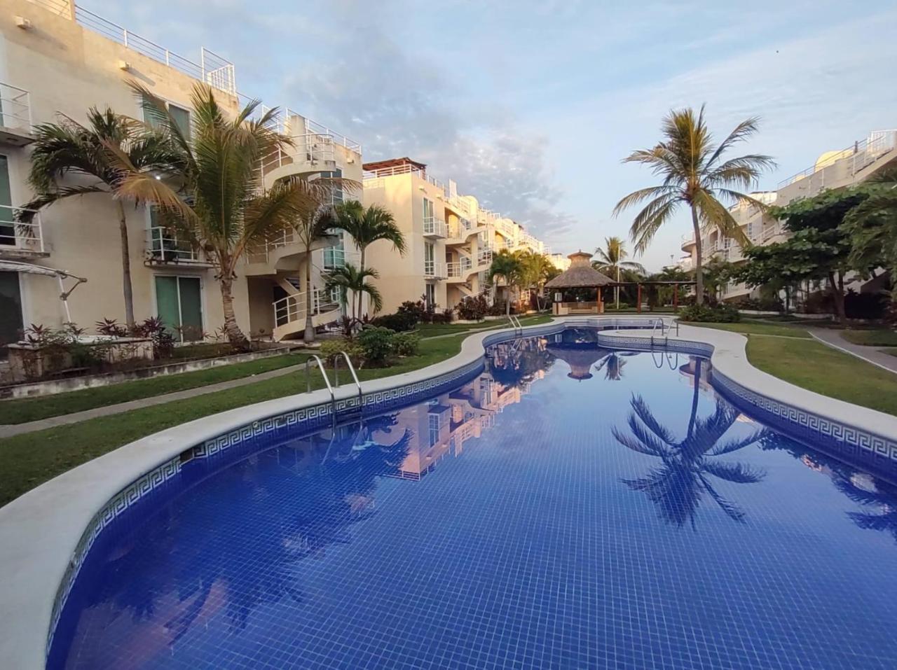 depto relajante Diamante — 4-Star Luxury Hotel in Acapulco De Juarez, Mexico
