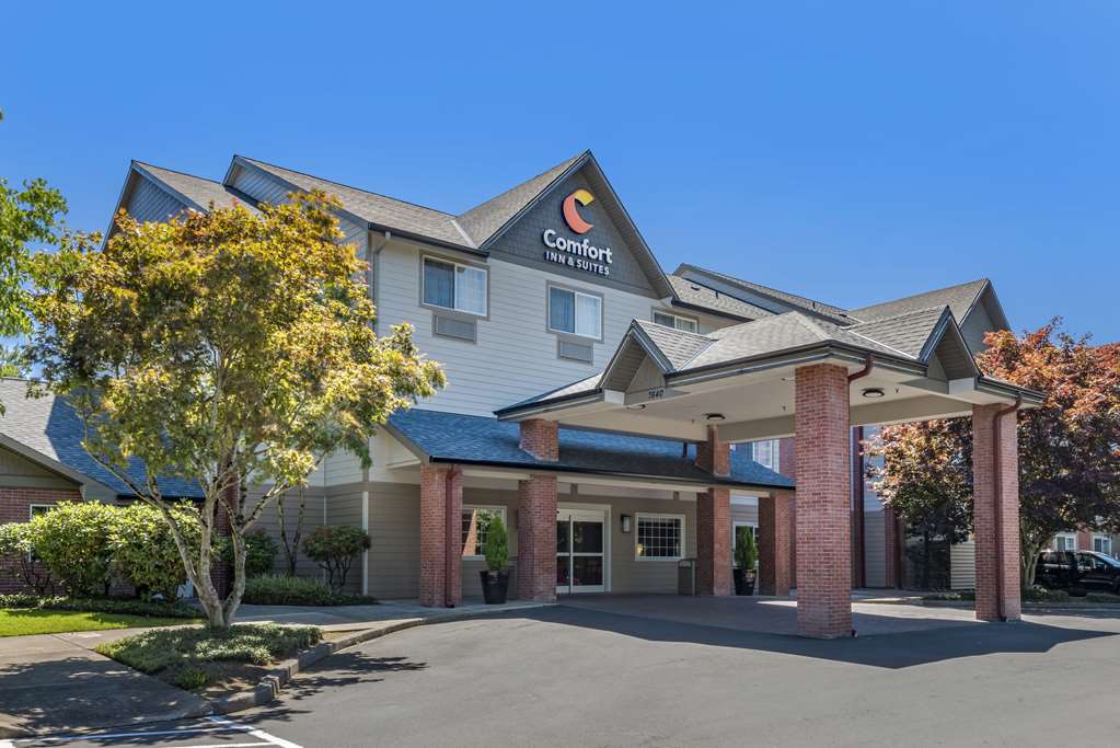 Comfort Inn & Suites Tualatin Lake Oswego South - featured photo
