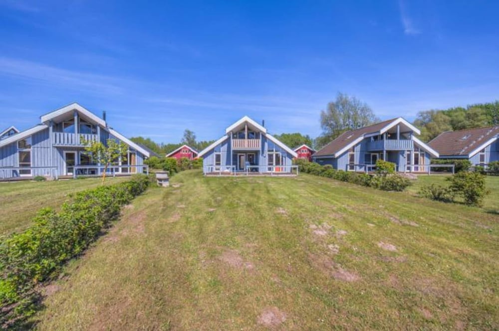 Skandinavisches Ferienhaus in Rechlin — 4-Star Luxury Hotel in Rechlin, Germany