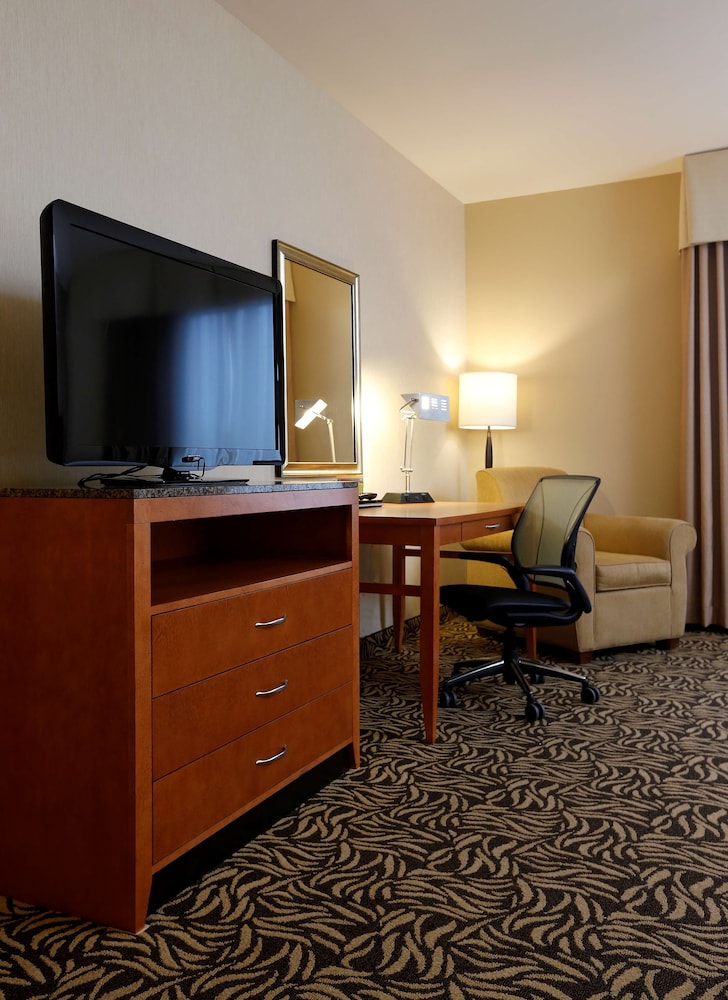 Hilton Garden Inn Cedar Falls - photo 25