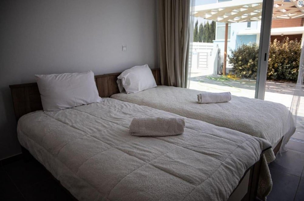 Remarkable 3 bed House in Paralimni