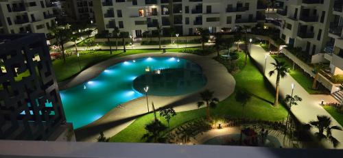 Super appartement vue sur piscine et la plage — 4-Star Luxury Hotel in Martil, Morocco