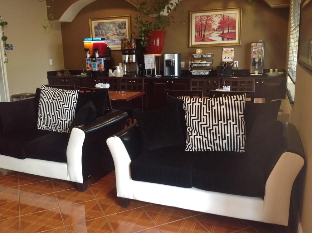 Americas Best Value Inn And Suites Houston Tomball Parkway - photo 11