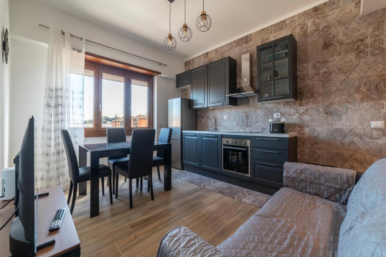Guesthost Valle Aurelia Elegant Apartment — 4-Star Luxury Hotel in Rome, Italy