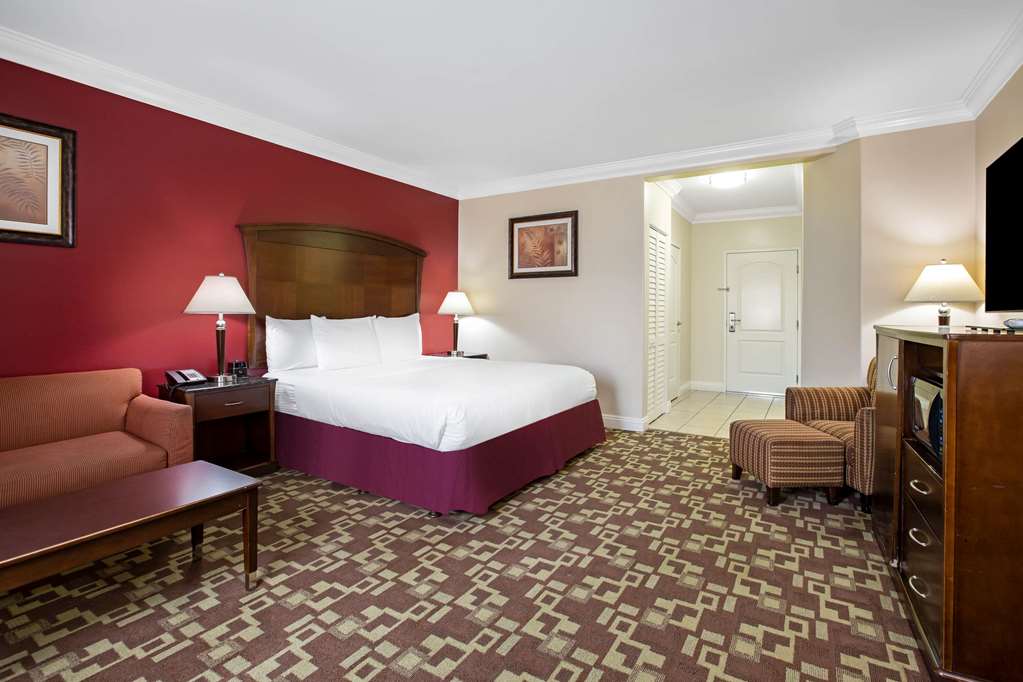 La Quinta Inn & Suites by Wyndham Moreno Valley - photo 29