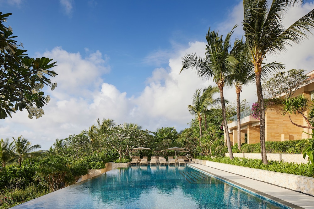 Mulia Villas — 5-Star Luxury Hotel in Nusa Dua, Indonesia
