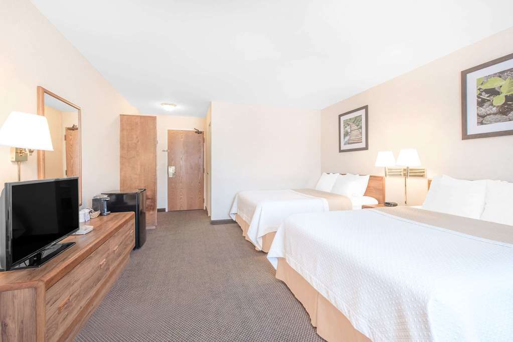 Days Inn by Wyndham West Rapid City - photo 10
