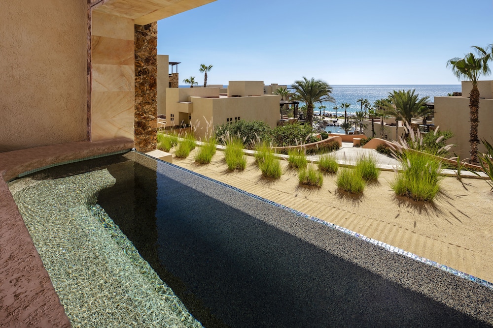 Private pool