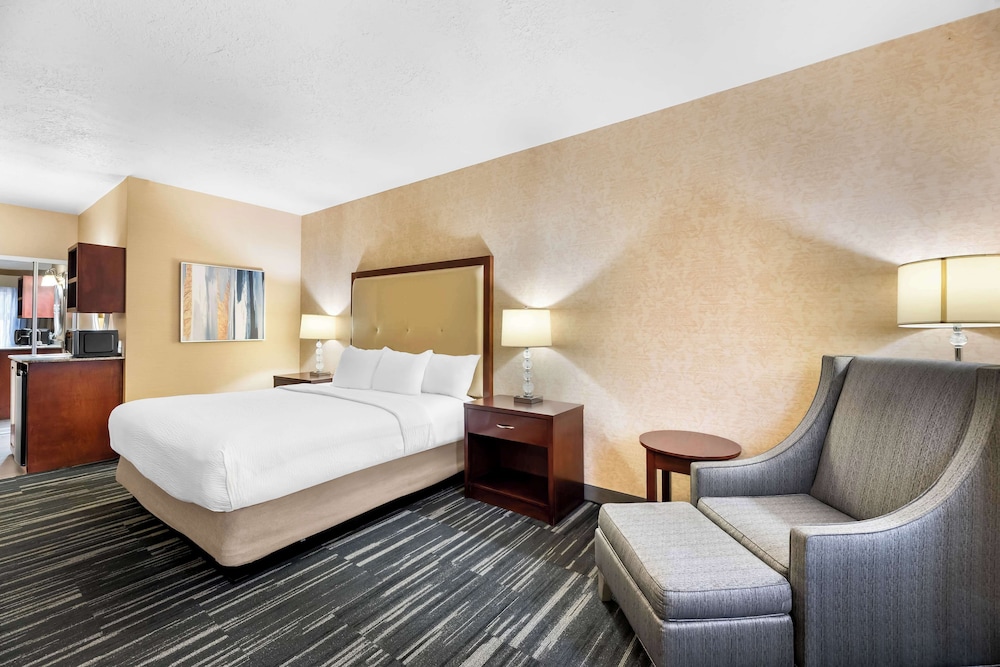 Best Western Plus Abbey Inn - photo 15
