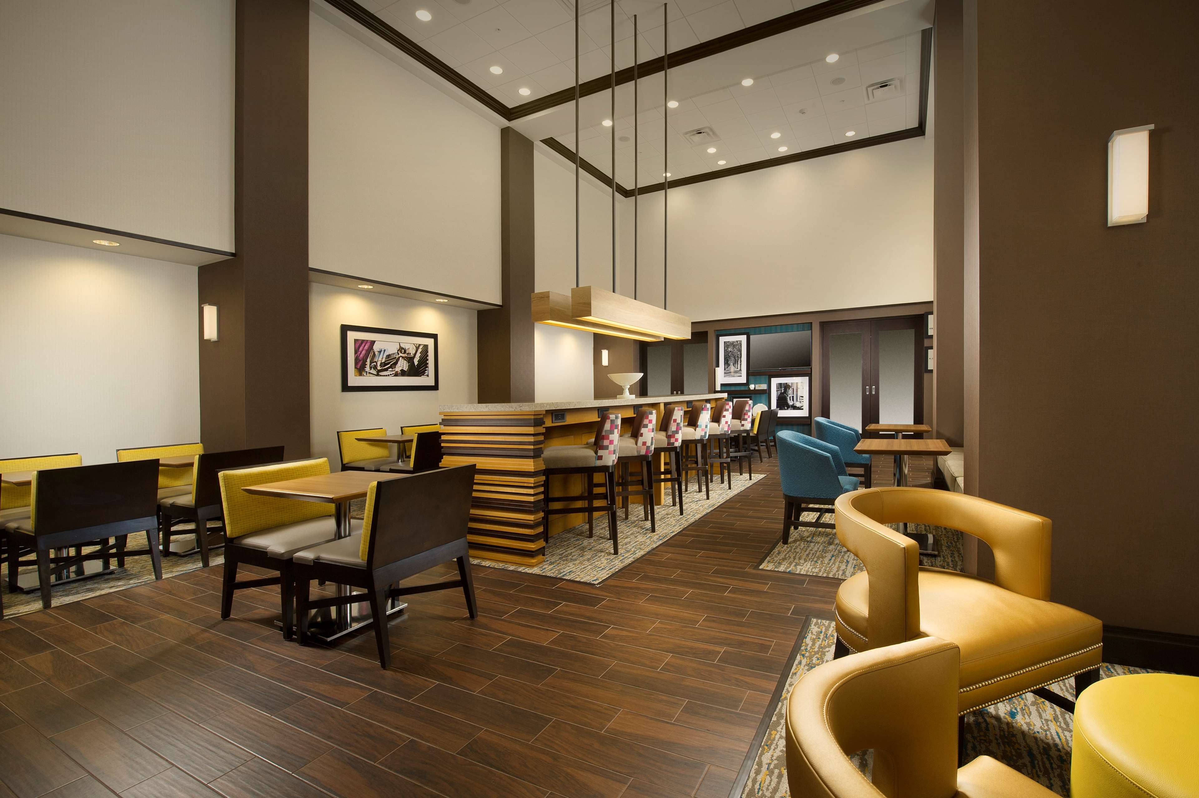 Hampton Inn & Suites Syracuse Carrier Circle - photo 5