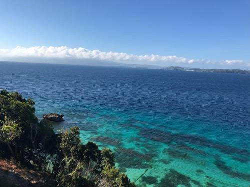 Noor Villa Luxury 3 Bed 2 Bath Apartment with Stunning Panoramic Sea View Private Beach — 4-Star Luxury Hotel in San Jose, Philippines