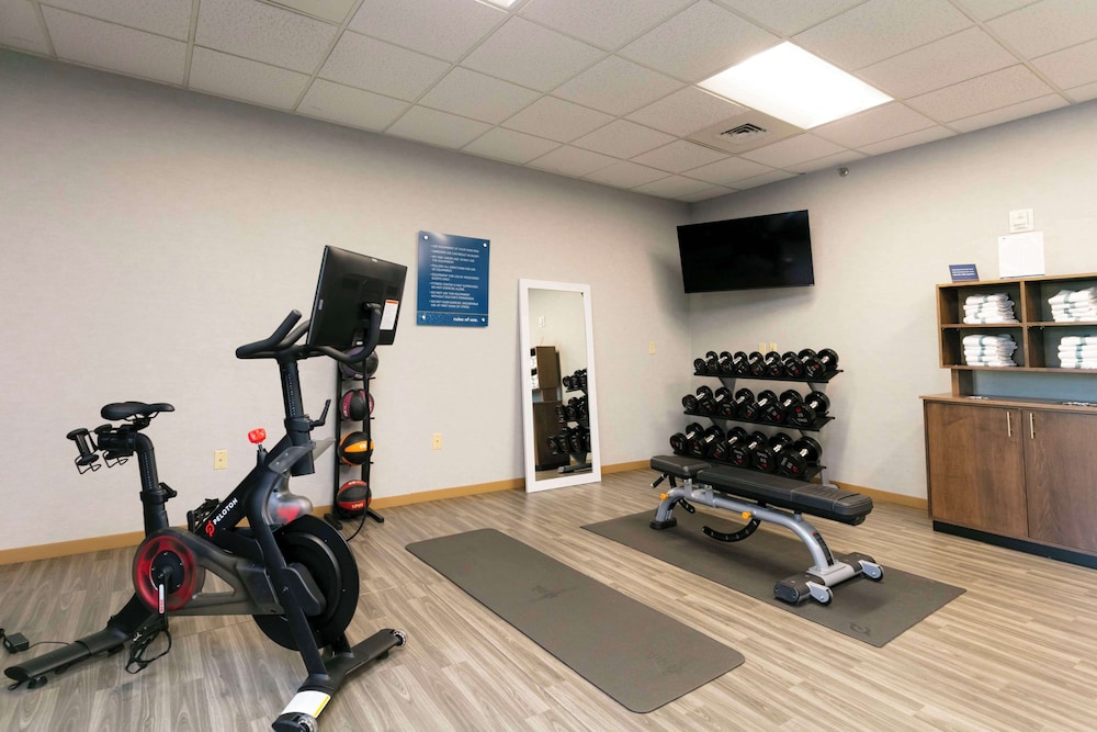 Hampton Inn Scranton at Montage Mountain - photo 25