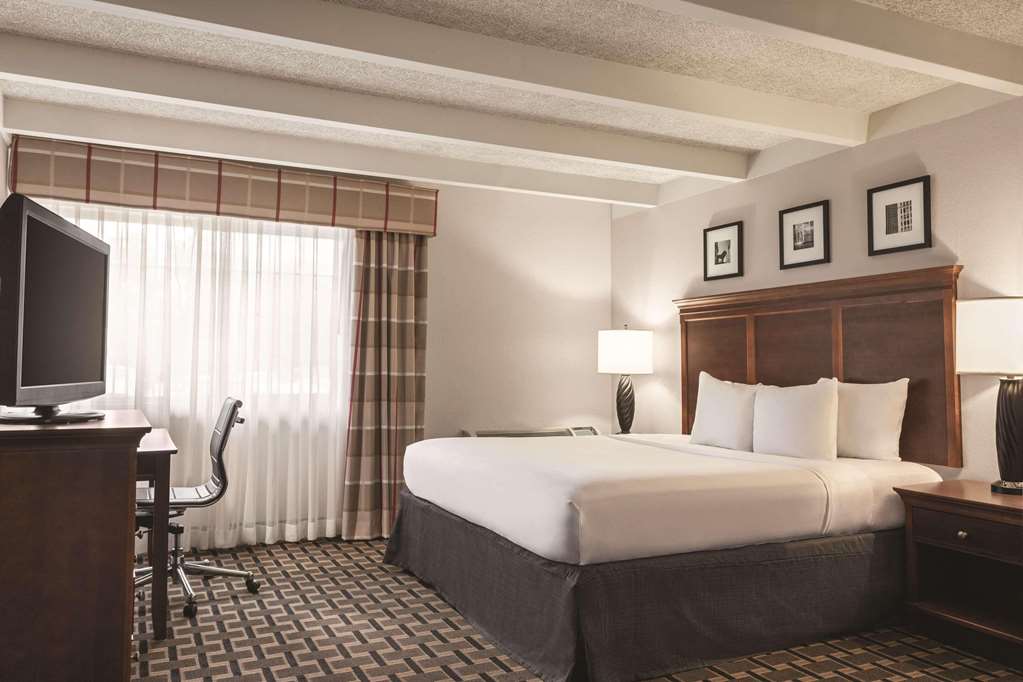 Country Inn & Suites by Radisson Woodbury MN - photo 13